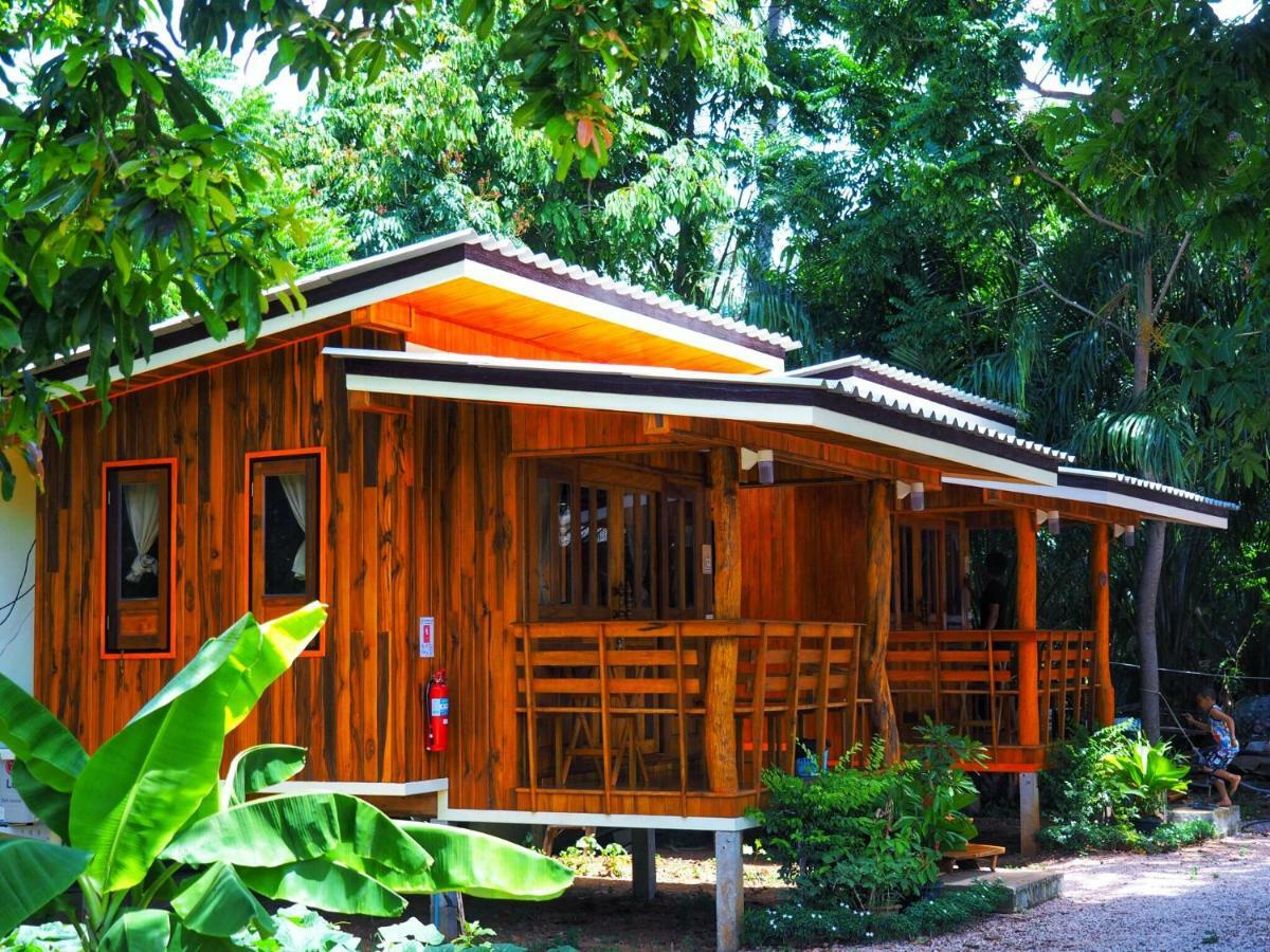 Baansuan Resort Дон-Сак Экстерьер фото